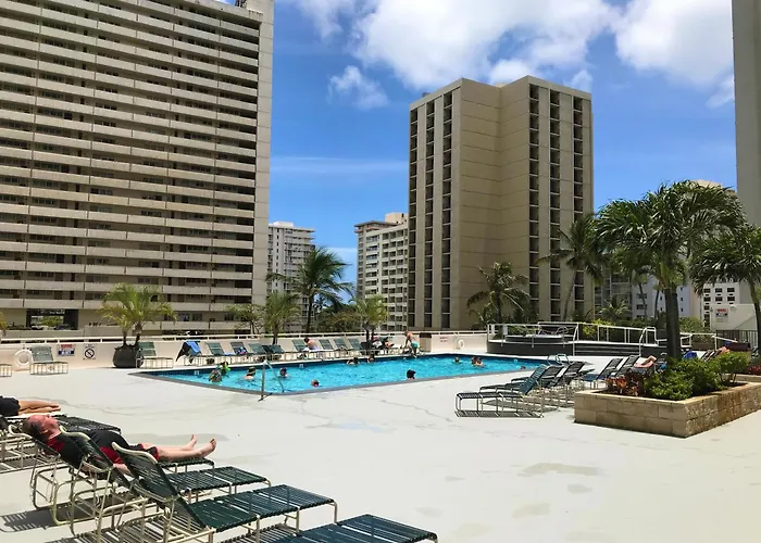 Waikiki Banyan Oasis With Partial Ocean View, 1-Block To Beach, Free Parking