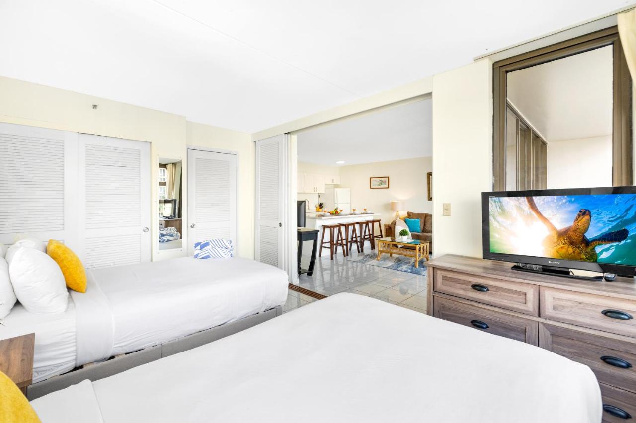 Waikiki Banyan Oasis With Partial Ocean View, 1-block To Beach, Free Parking