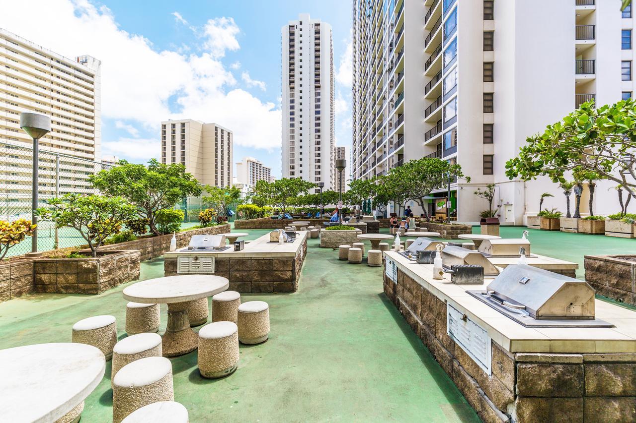 Appartement Waikiki Banyan Oasis With Partial Ocean View, 1-block To Beach, Free Parking *