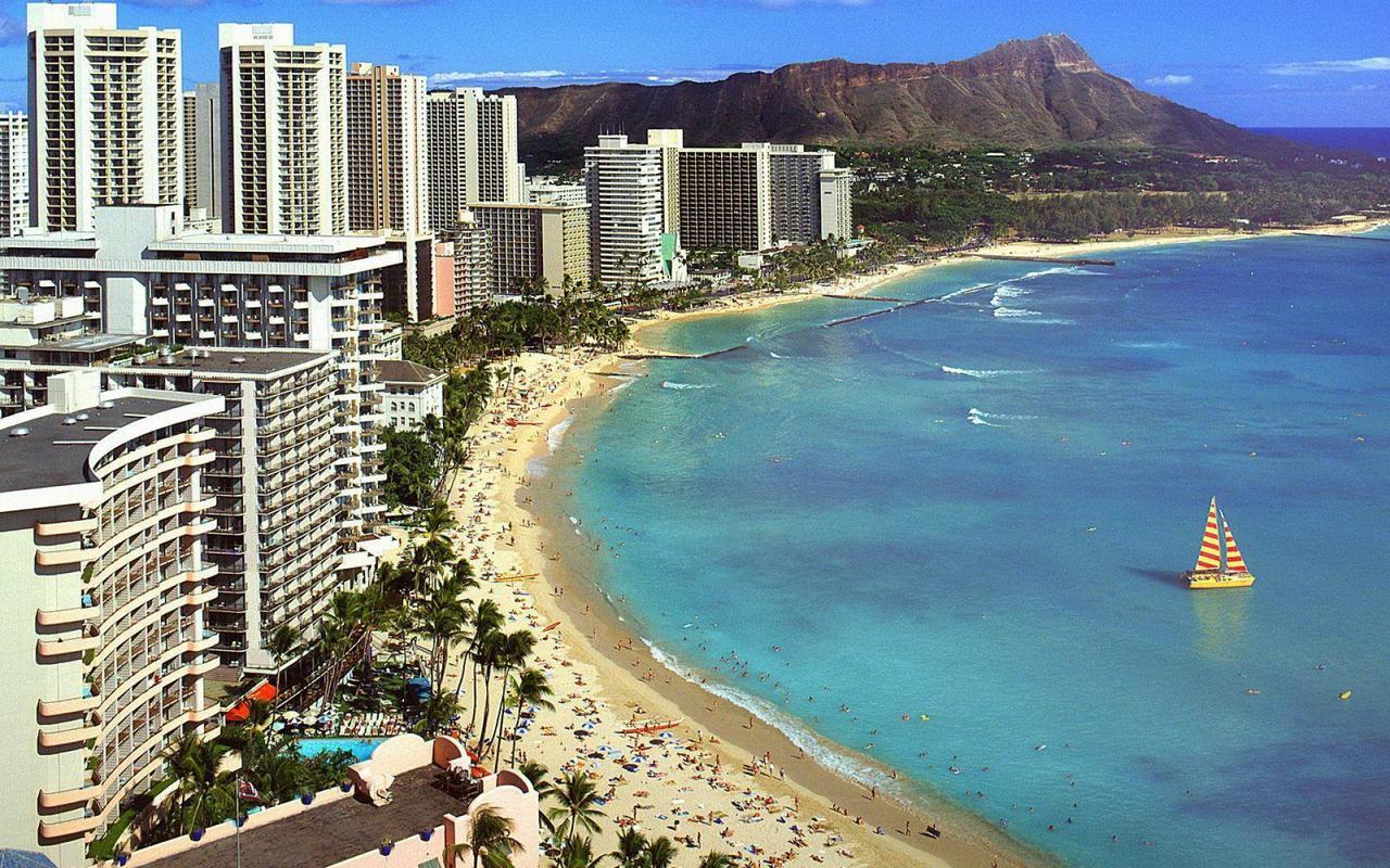 Waikiki Banyan Oasis With Partial Ocean View, 1-block To Beach, Free Parking Apartment Honolulu